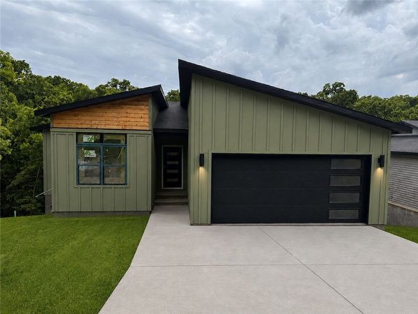 5 Fields Circle , Bella Vista, AR 72715