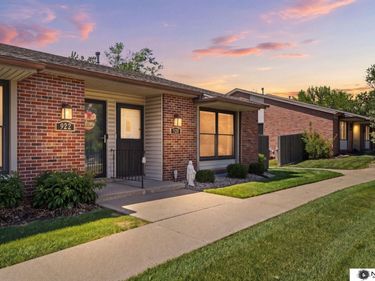 920 Carriage Way, Unit 12, Lincoln, NE 68510