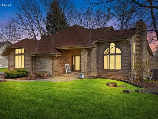 S79W19225 River Oaks COURT, Muskego, WI 53150