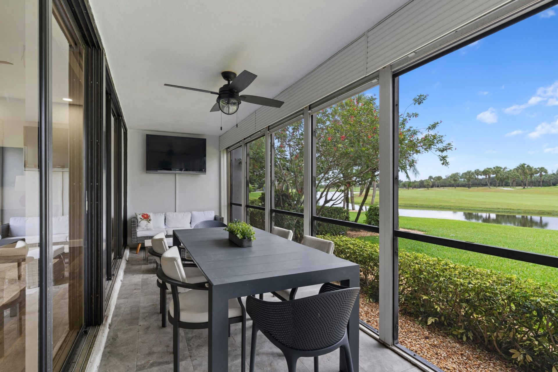 2435 Presidential Way, Unit G, West Palm Beach, FL 33401 Photo