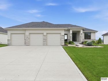 635 S 243rd Street, Waterloo, NE 68069