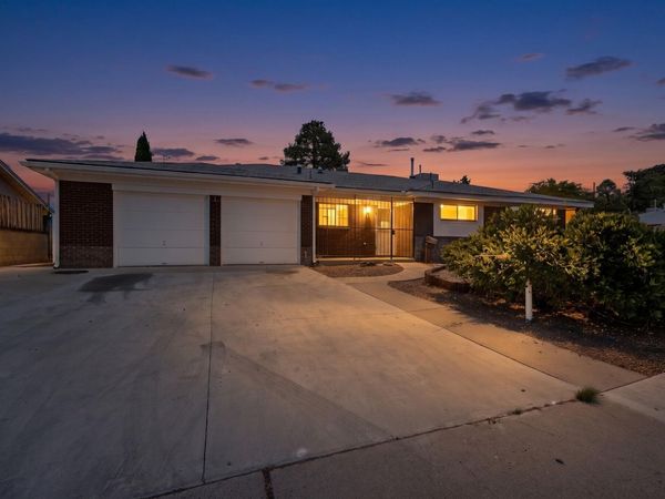 8709 James Avenue NE, Albuquerque, NM 87111