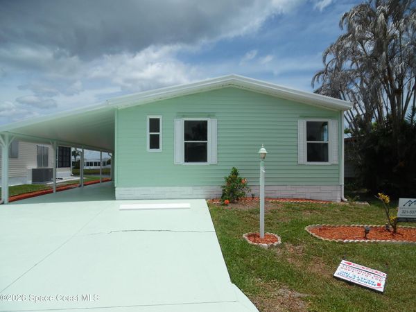 1040 E Dracena Drive E , Unit P28, Micco, FL 32976