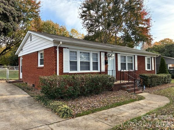 1040 Clanton Road , Charlotte, NC 28217