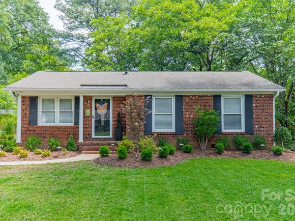 3723 Litchfield Road , Charlotte, NC 28211