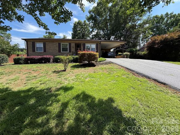 9108 Wilson Heights Avenue , Hildebran, NC 28637