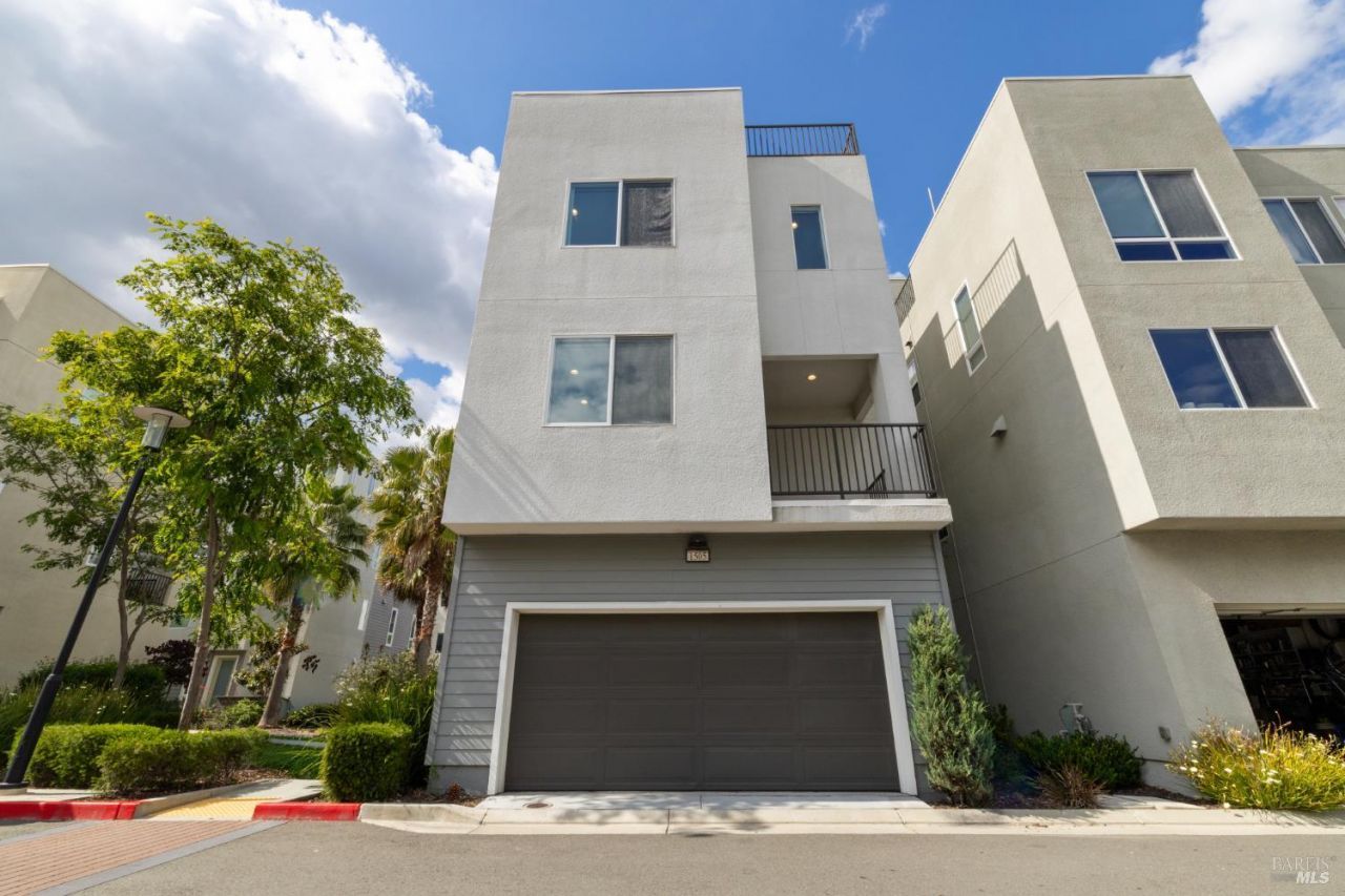 1505 Latitudes Way, Richmond, CA 94804 Main Photo
