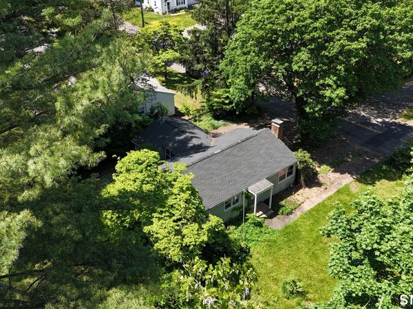 95 Riverside , Hamden, CT 06518