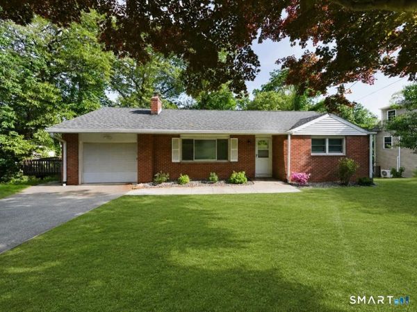 24 Ridge, Cromwell, CT 06416