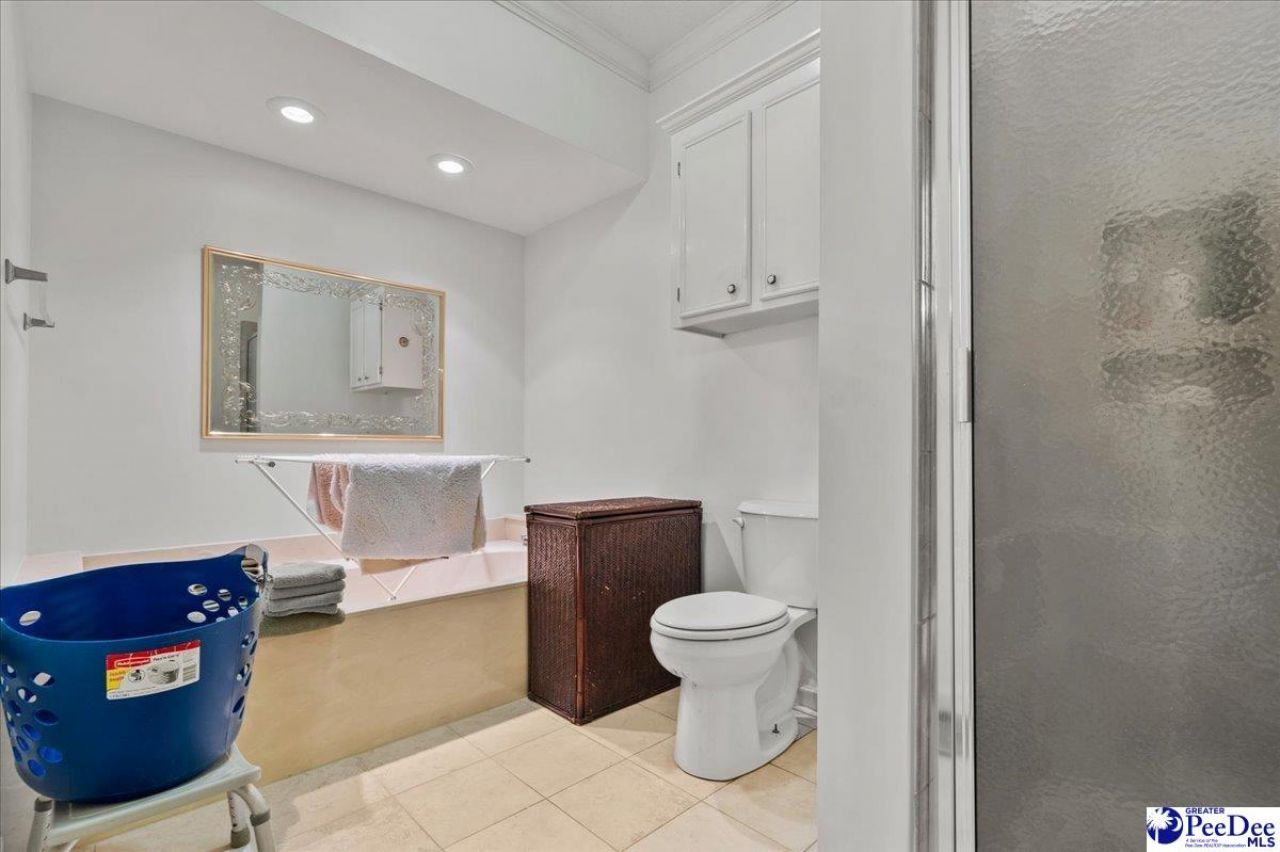 1352 Cottingham Photo 25