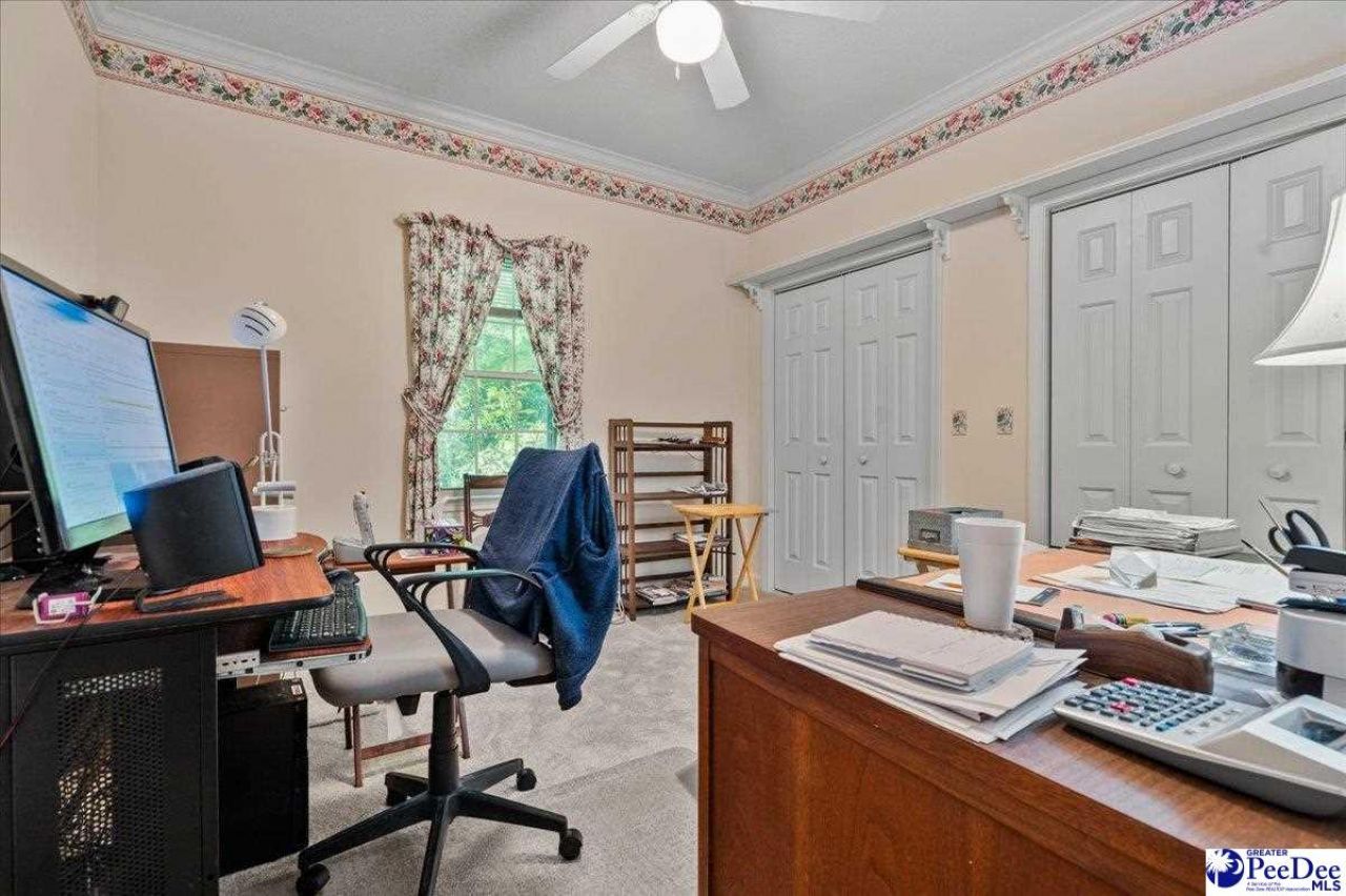 1352 Cottingham Photo 36