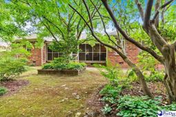 1352 Cottingham photo 4