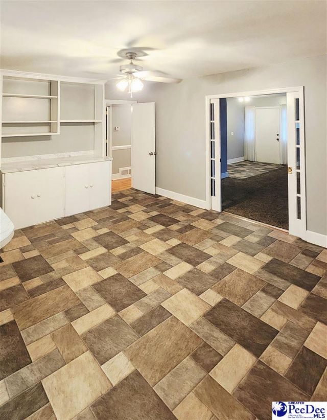 1321 E Washington Street Photo 5