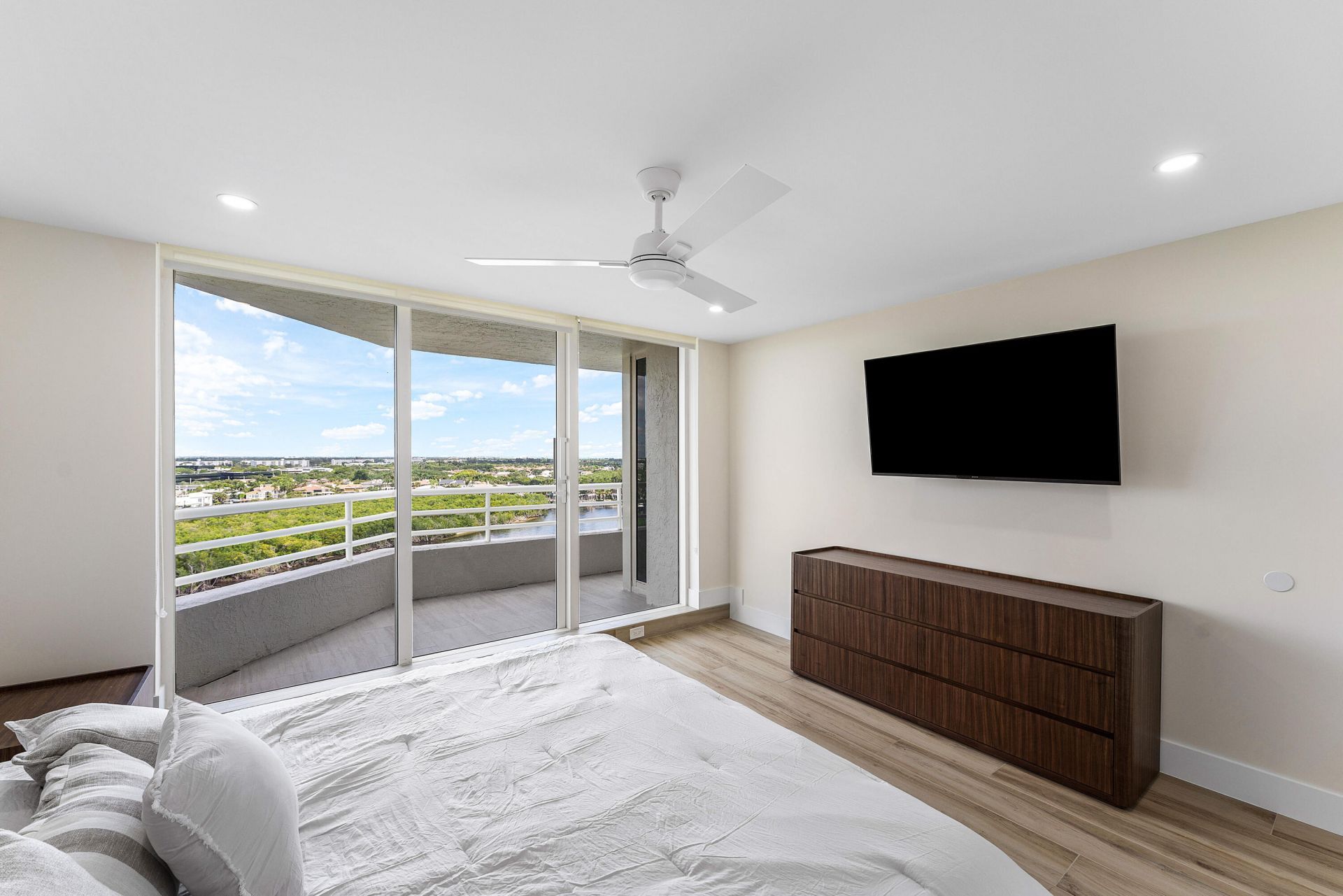4201 N Ocean Boulevard, Unit 1407, Boca Raton, FL 33431 Photo
