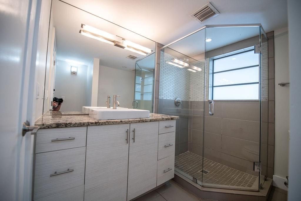 64 Isle Of Venice Drive, Fort Lauderdale, FL 33301 Photo
