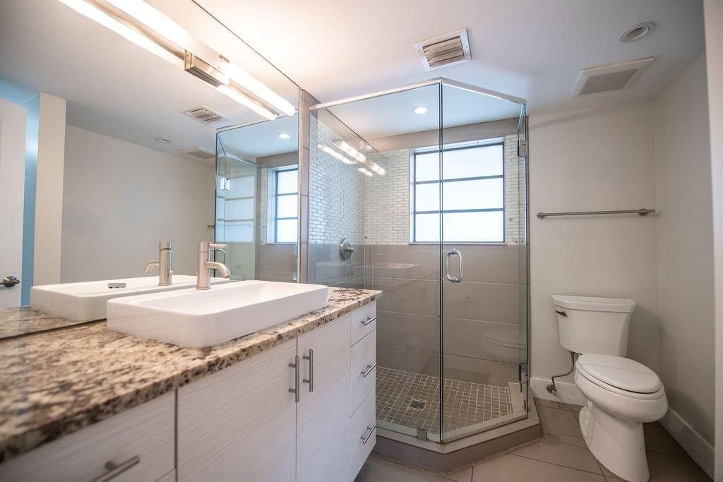 64 Isle Of Venice Drive, Fort Lauderdale, FL 33301 Photo