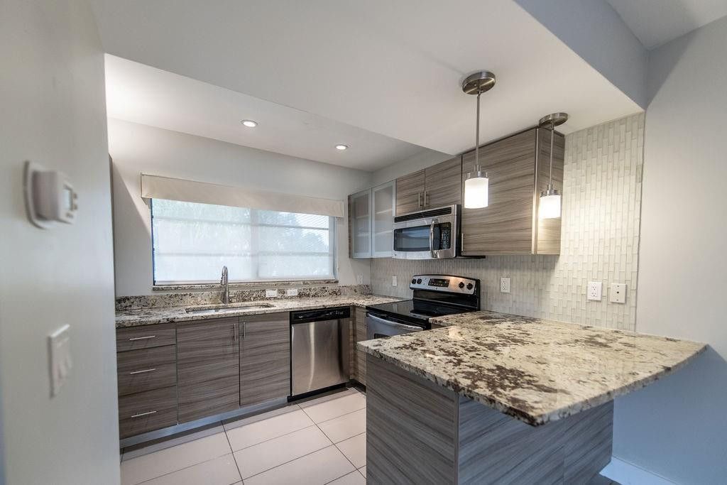 64 Isle Of Venice Drive, Fort Lauderdale, FL 33301 Photo