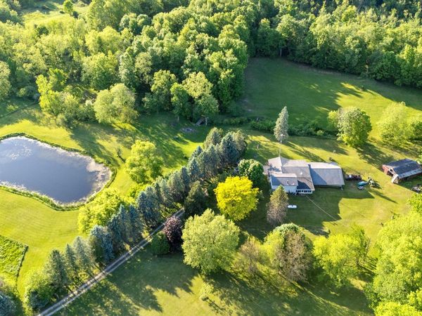 15300 Rome Road, Manitou Beach, MI 49253