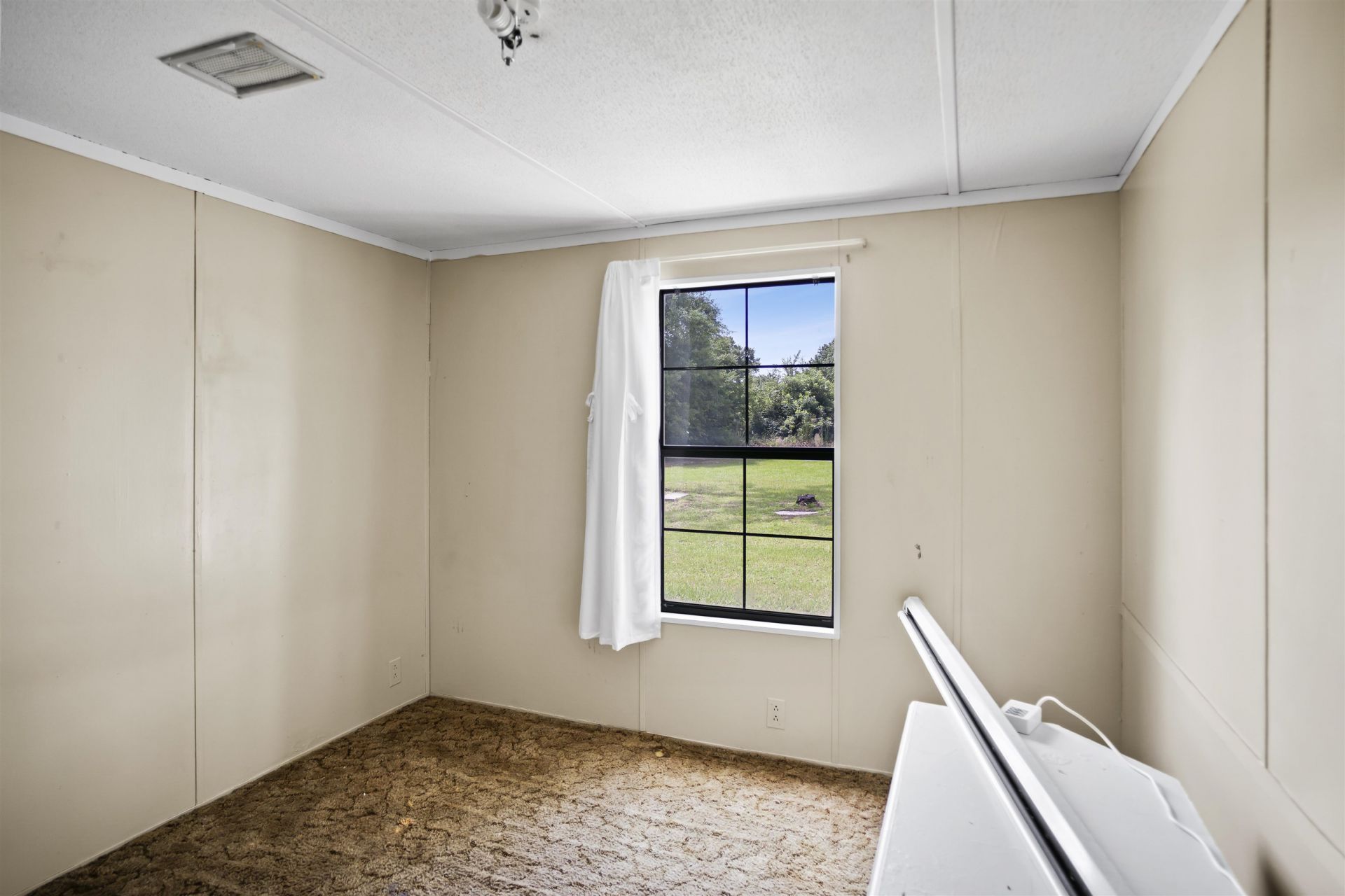 10461 NW 1st Street , Bristol, FL 32321 Photo