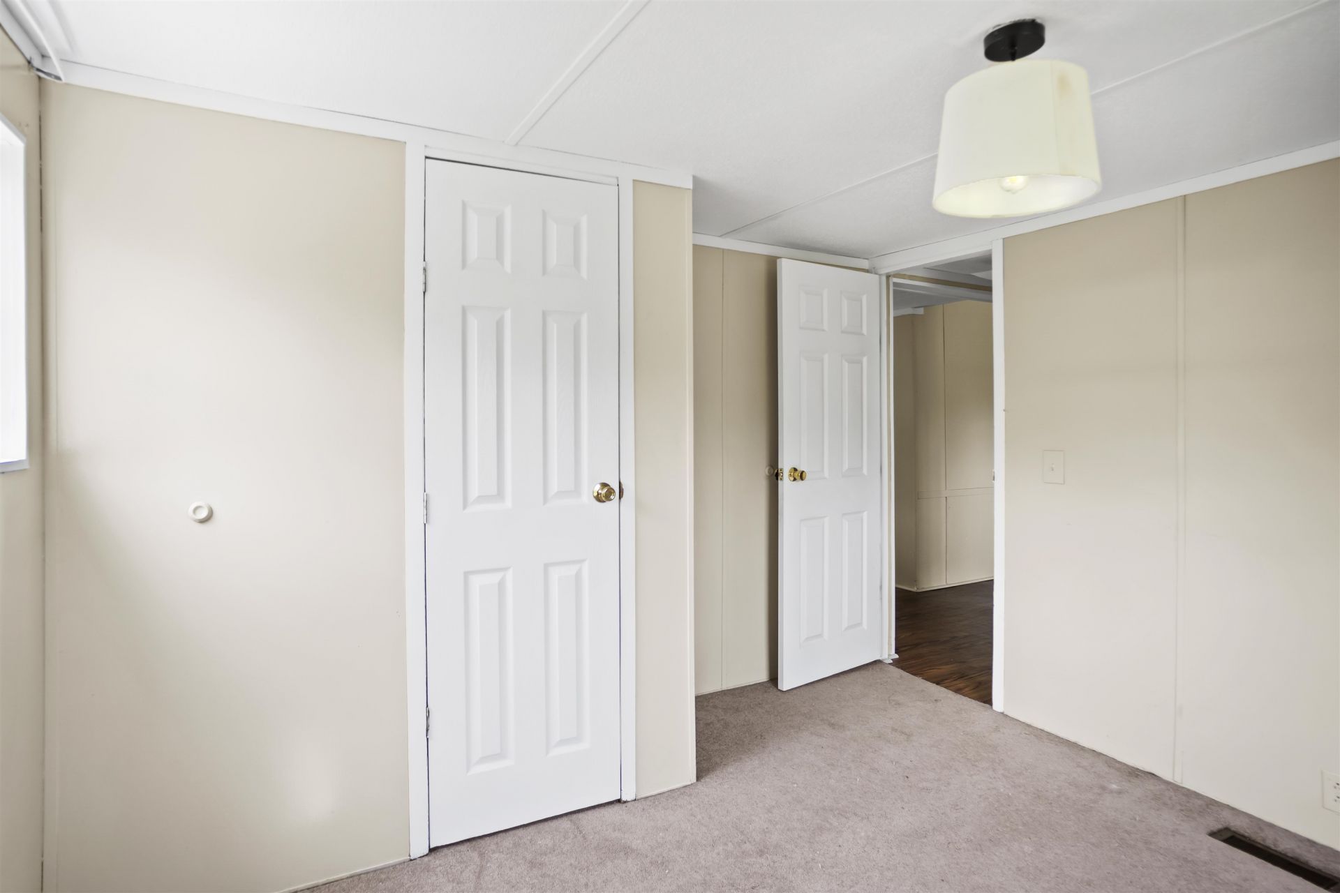 10461 NW 1st Street , Bristol, FL 32321 Photo