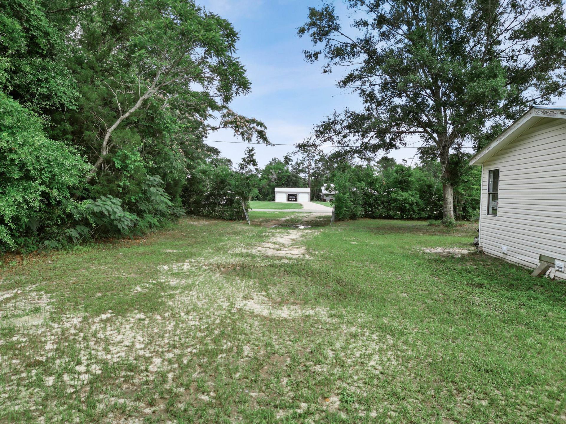10461 NW 1st Street , Bristol, FL 32321 Photo