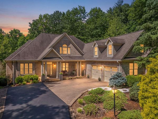 7395 Starlight LN , Boones Mill, VA 24065