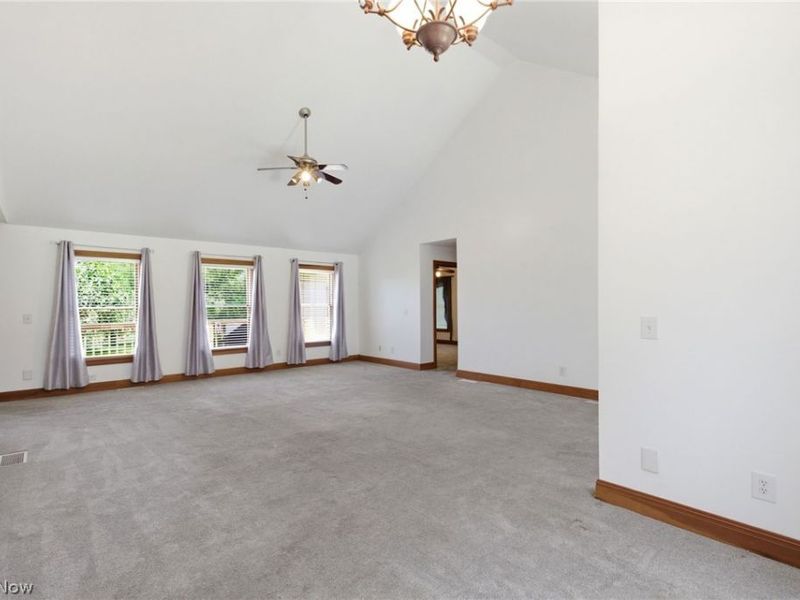 1000 Richards Way, West Farmington, OH 44491 Photo 14