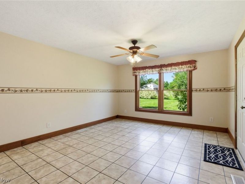 1000 Richards Way, West Farmington, OH 44491 Photo 19