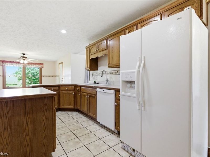 1000 Richards Way, West Farmington, OH 44491 Photo 6