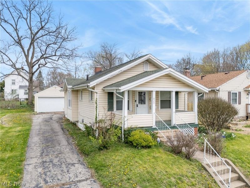 829 Indian Trail , Akron, OH 44314 Photo 27
