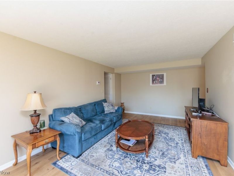 21841 River Oaks Drive , Unit B5, Rocky River, OH 44116 Photo 4