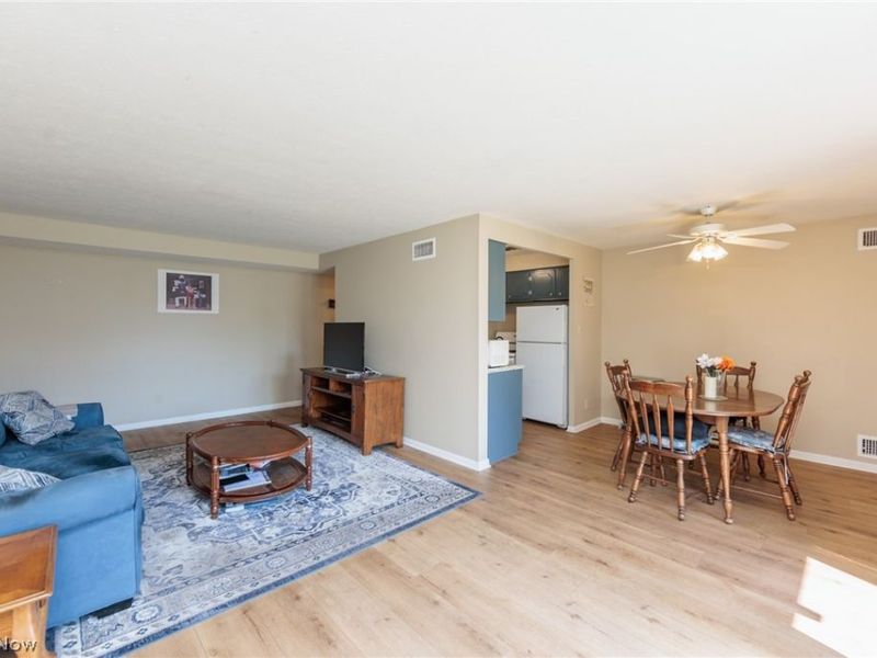 21841 River Oaks Drive , Unit B5, Rocky River, OH 44116 Photo 5