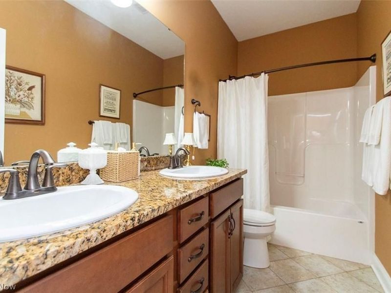 4004 Hedgewood Drive , Medina, OH 44256 Photo 23