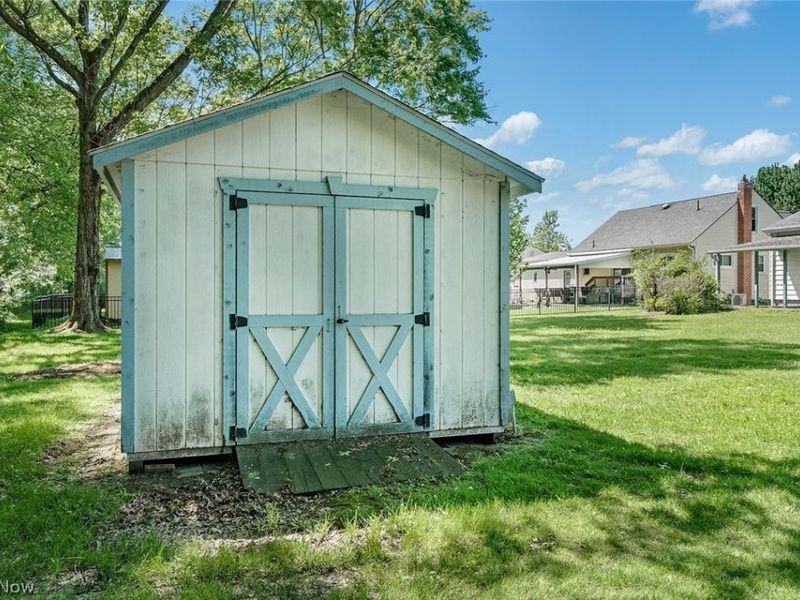1205 Rose Avenue, Girard, OH 44420 Photo 35
