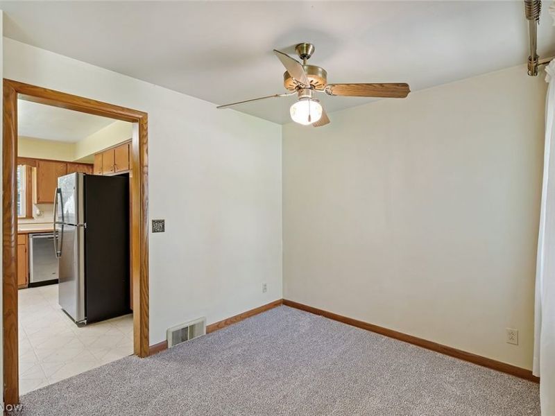 1205 Rose Avenue, Girard, OH 44420 Photo 9