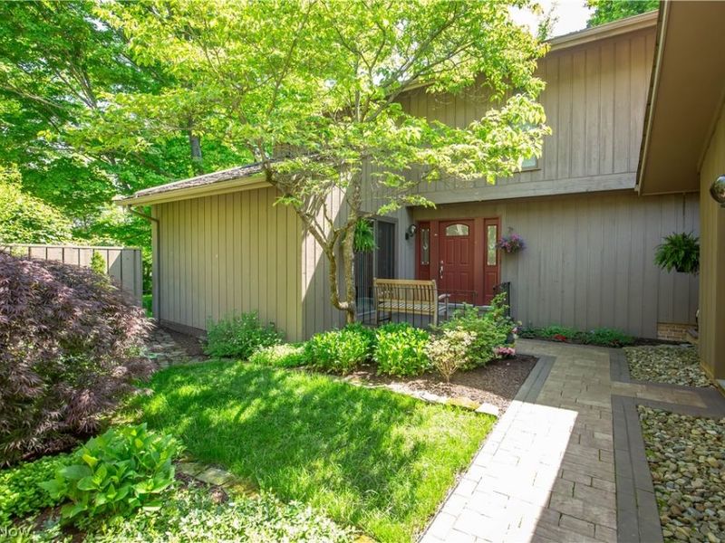 560-24 Russet Woods Lane , Aurora, OH 44202 Photo 3