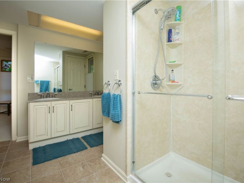 560-24 Russet Woods Lane , Aurora, OH 44202 Photo 32
