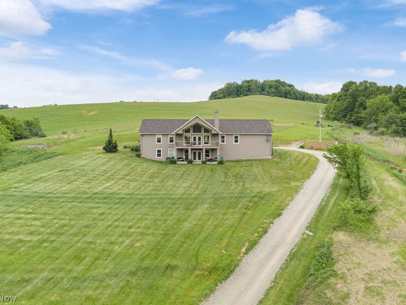 5230 Kinsey Valley Road SW, New Philadelphia, OH 44663 Photo 1