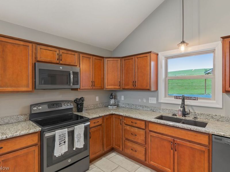 5230 Kinsey Valley Road SW, New Philadelphia, OH 44663 Photo 14