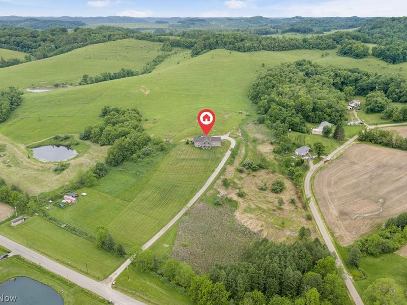 5230 Kinsey Valley Road SW, New Philadelphia, OH 44663 Photo 3
