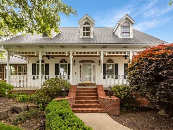 69 Orchard St, Charleroi, PA 15022