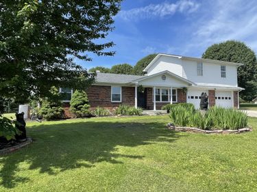 35 Barker Spur Road, Lily, KY 40740