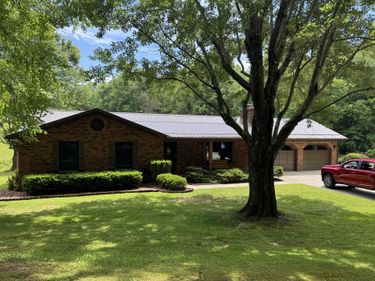 2774 Sasser Road, London, KY 40744