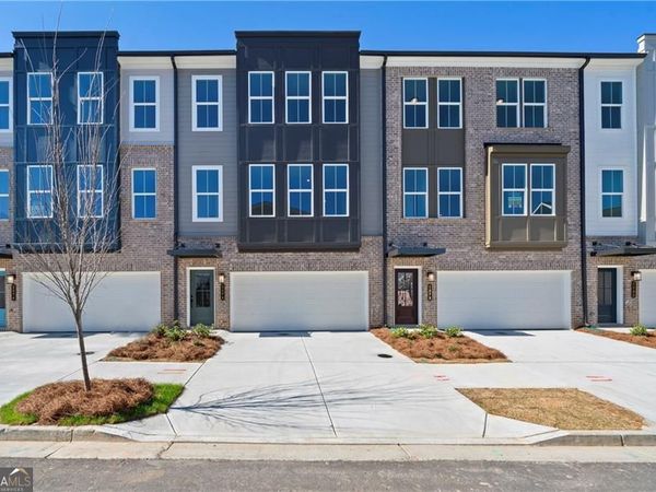 2676 Creek View Terrace, Atlanta, GA 30318