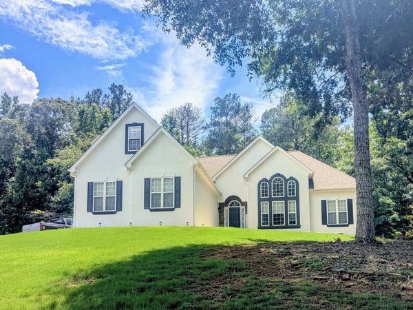 110 Lyndhurst Way, Sharpsburg, GA 30277