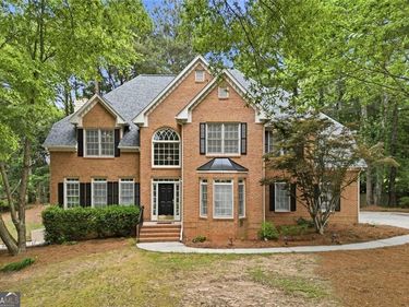 3235 Lake Russell Way, Buford, GA 30519