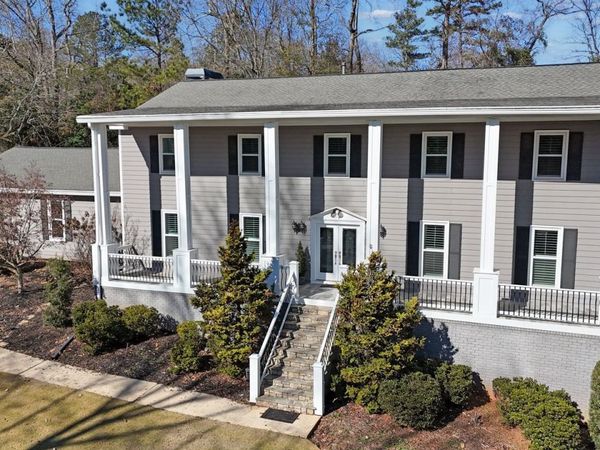 100 SMOKERISE Trace, Peachtree City, GA 30269