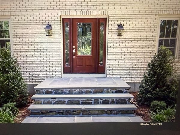 4 Dix Rd, Franklin, MA 02038