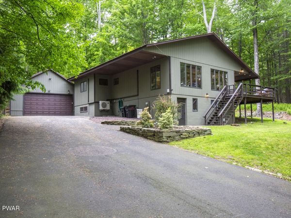 1489 Lakeland Drive, Lake Ariel, PA 18436