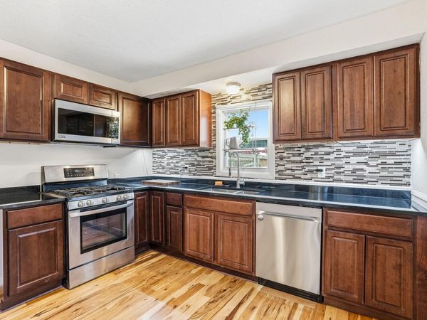 454 Michigan Street , Saint Paul, MN 55102
